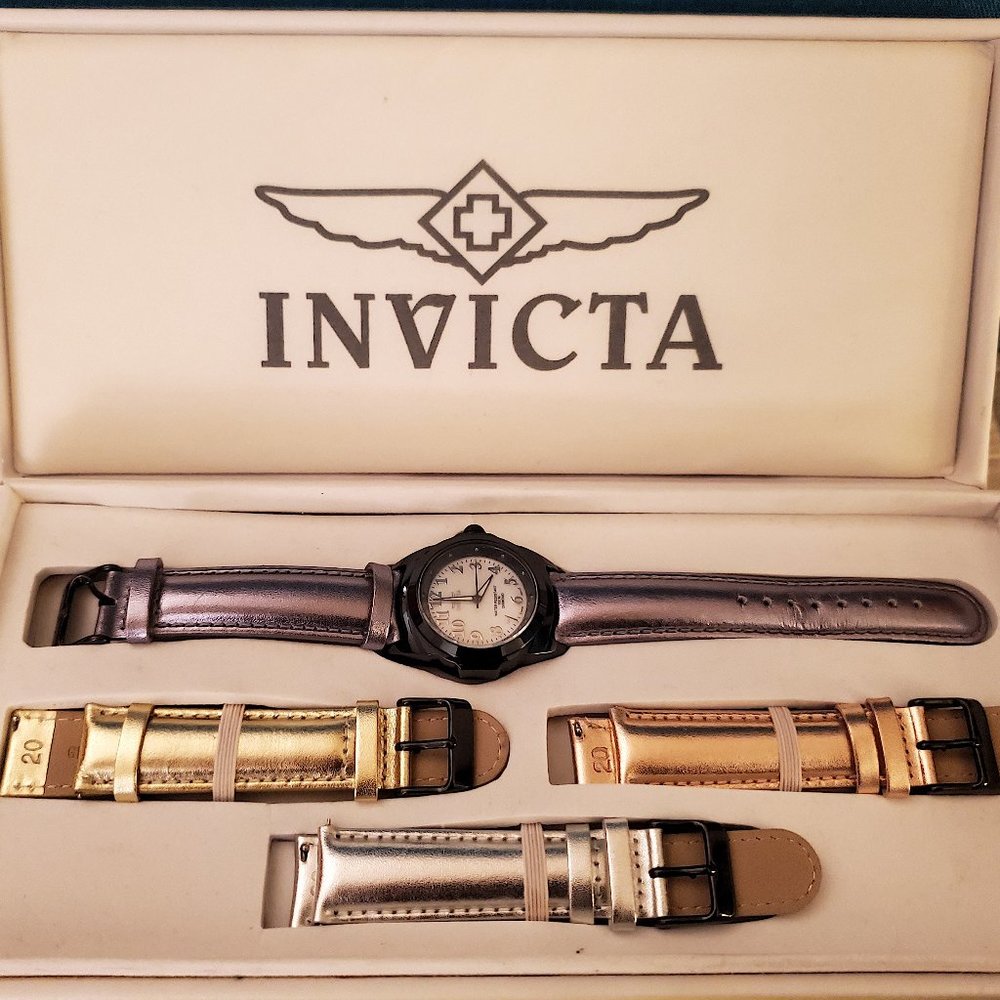 NEW Lovely Unisex Invicta Diamond Wristwatch